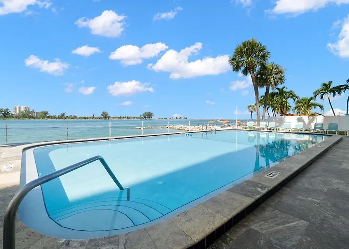 2 Bedroom Beachfront On Clearwater Holiday home Clearwater Beach