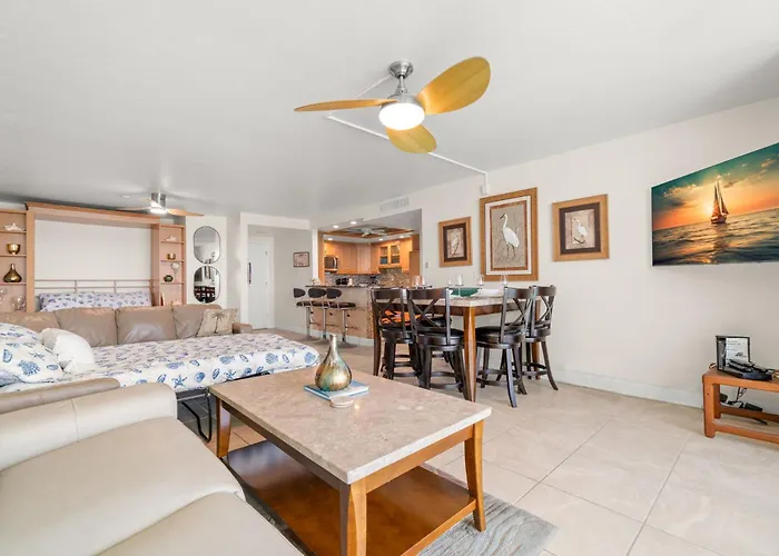 Holiday home 2 Bedroom Beachfront On Clearwater