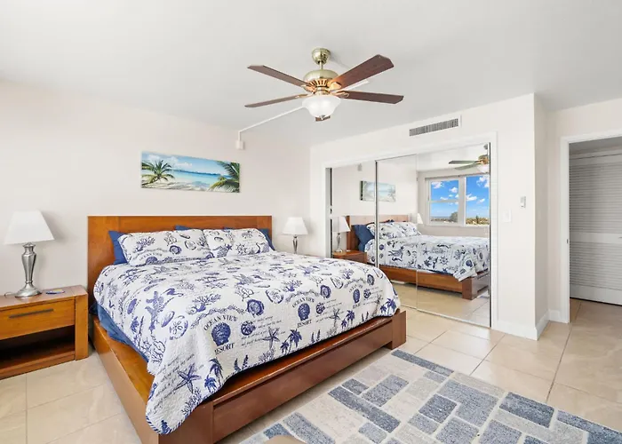 2 Bedroom Beachfront On Clearwater Holiday home