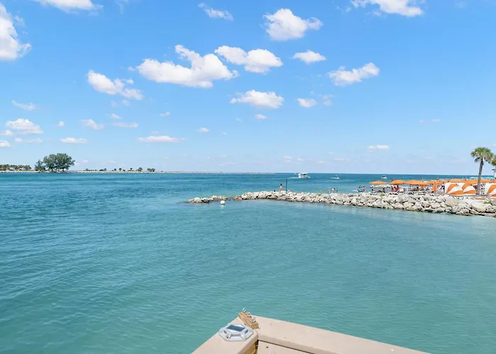 Holiday home 2 Bedroom Beachfront On Clearwater